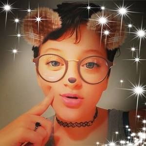 Meet your Posher, Iris